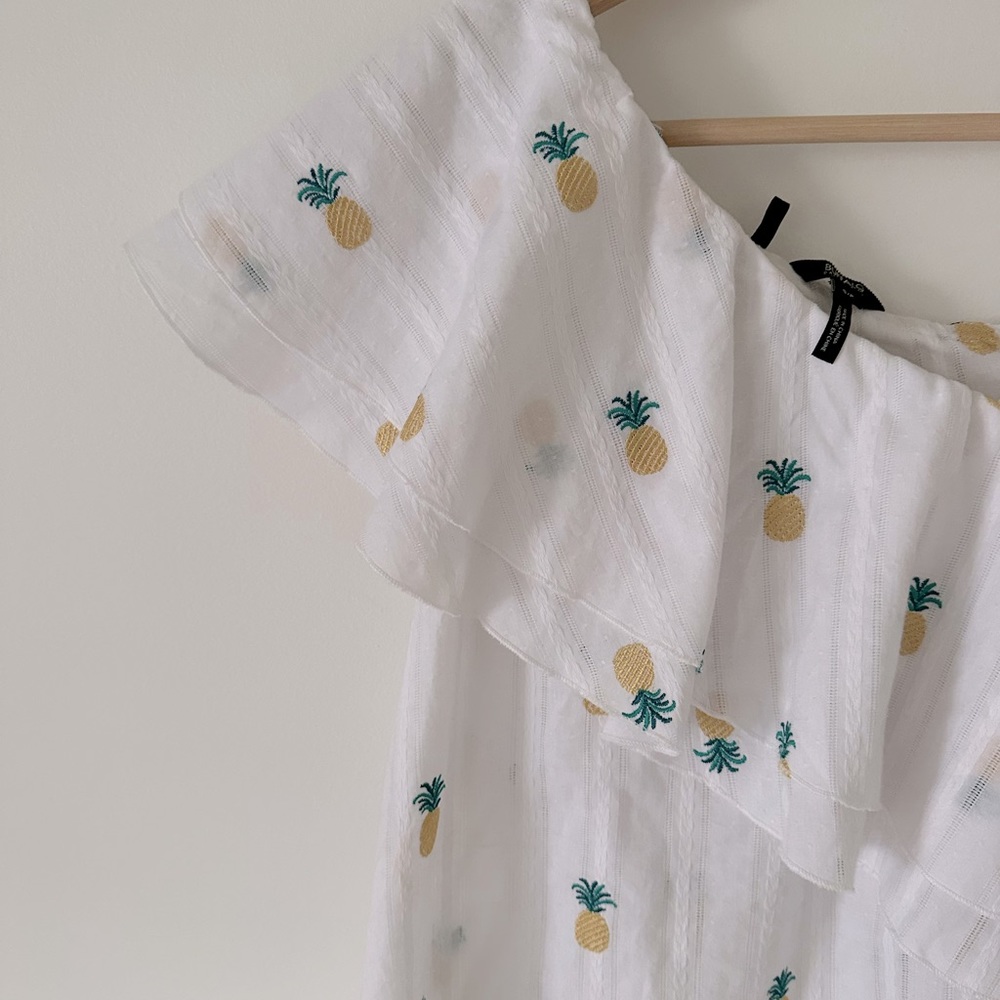 Pineapple Ruffle Top Size Small - Picture 3 of 7